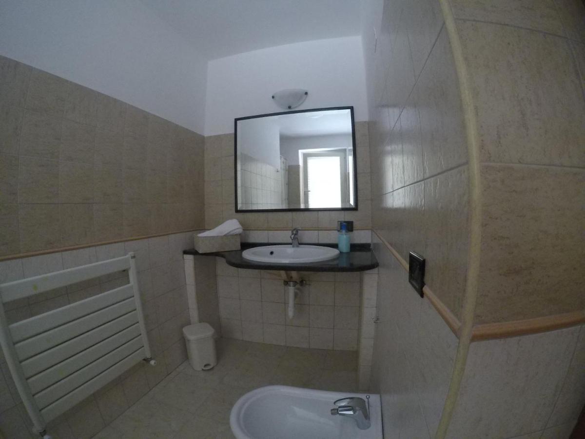 B&B Bassu Боса Экстерьер фото